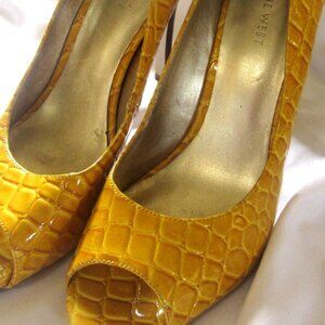Nine West Yellow Mock Croc Stiletto Peep Toe Shoes, Size 8.5 M     D1111